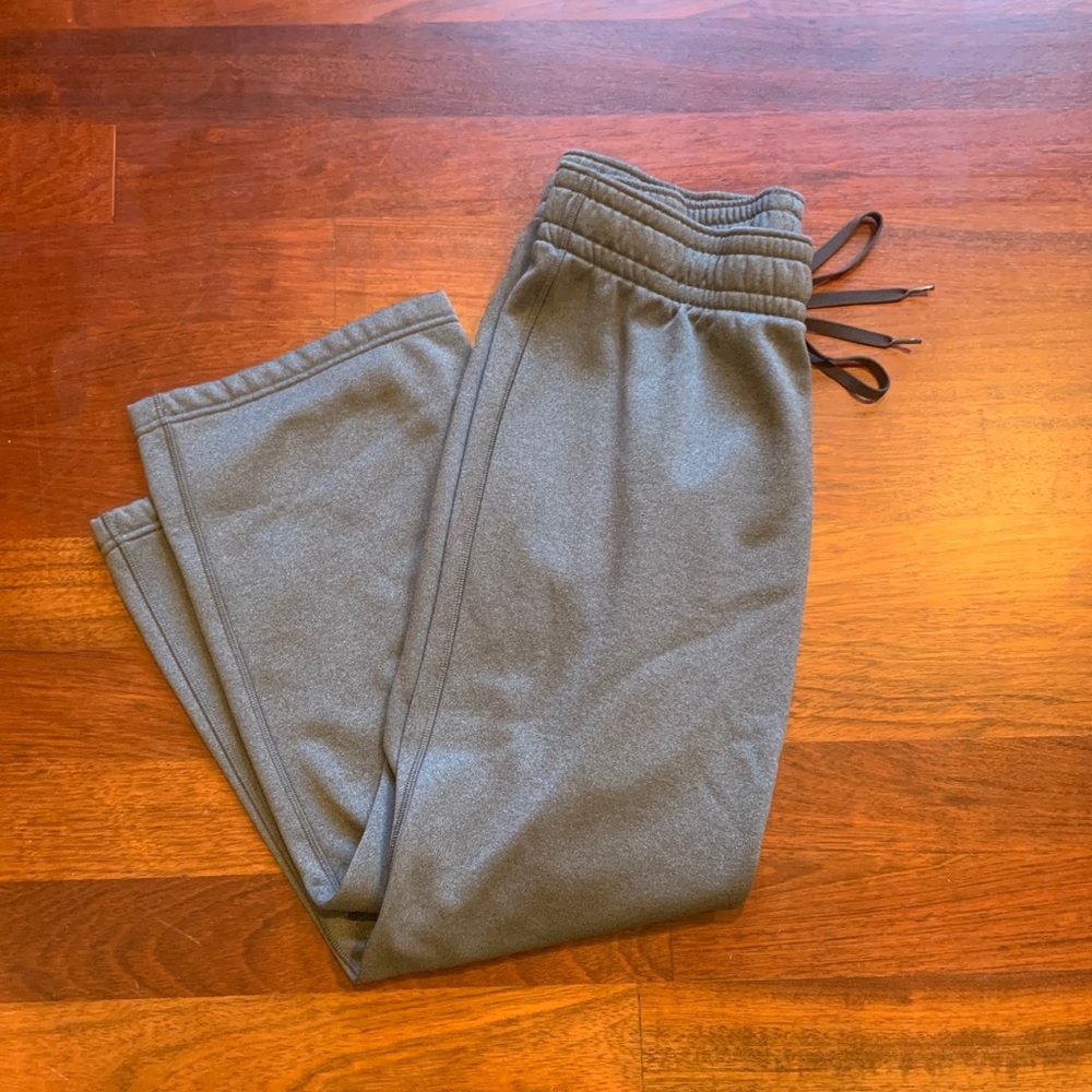 women’s comfy grey sweatpants